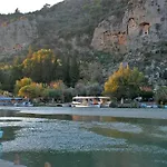 Dalyan Holiday Hotel فندق *